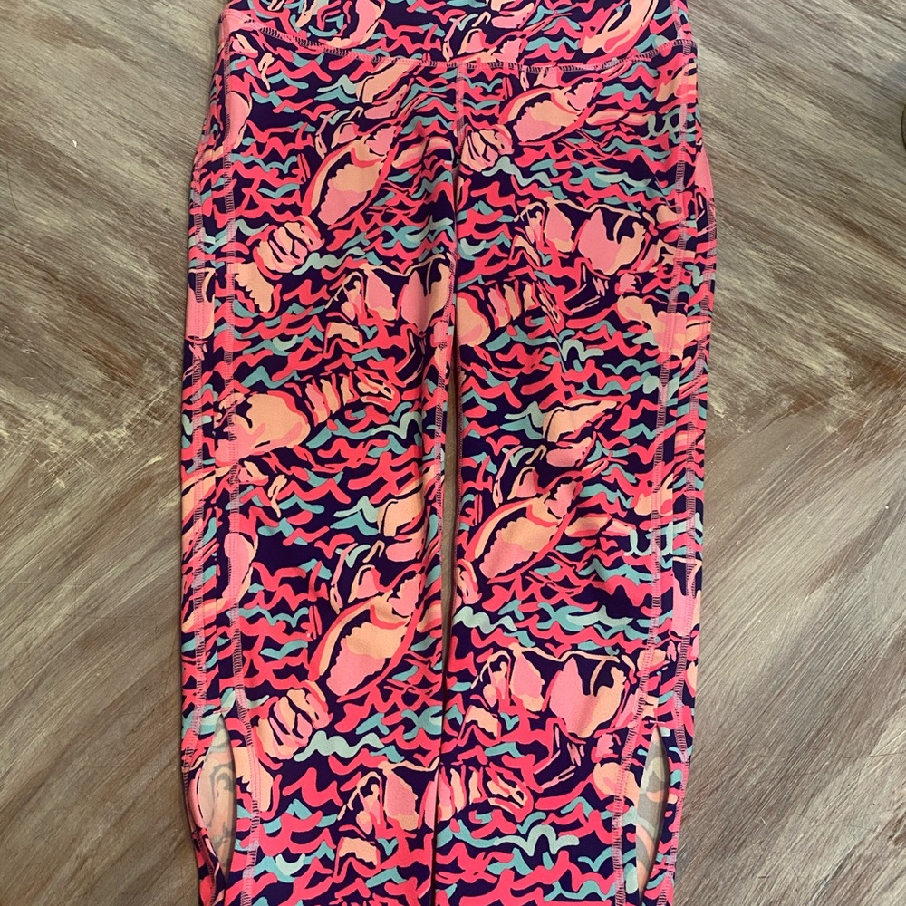 Lilly Pulitzer Luxletic Weekender Capri - Picture 2 of 6